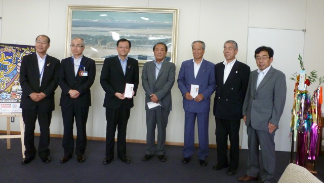 協賛金贈呈写真3