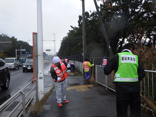 駅伝コース清掃活動写真5
